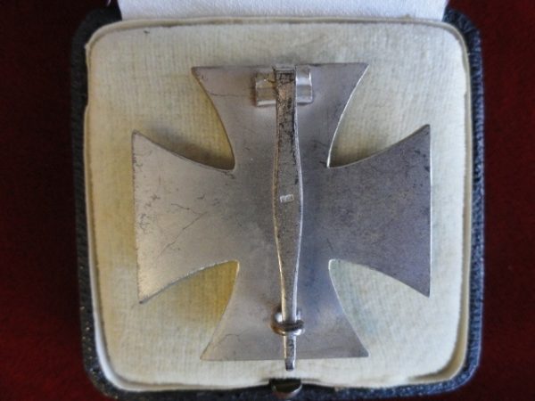 1939 Cased  Iron Cross 1st Class w/Case (#28967)